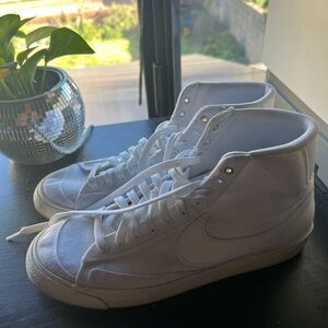 Nike Blazers White High-Top Athletic Shoes